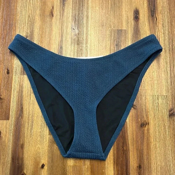 J. Crew NWT Navy Textured Curve Waist Cheeky Bikini Bottom Women’s Size L - Picture 1 of 4